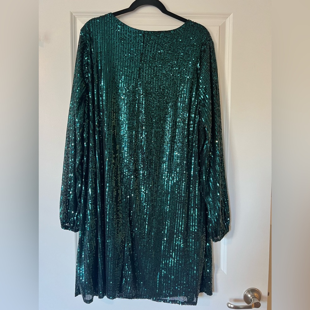 NWOT | Emerald Sequin Dress